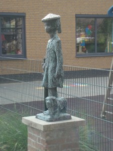 Millingen - Meisje met hond (1)