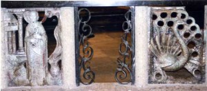 Michaëlkerk 013 - Communiebank (Petrus en pauw)