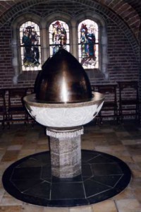Michaëlkerk 018 - Doopvont