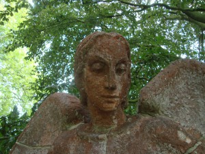 Foto: 09-08-2015 Druten - Engelbewaarder (detail 3) - DSC05001